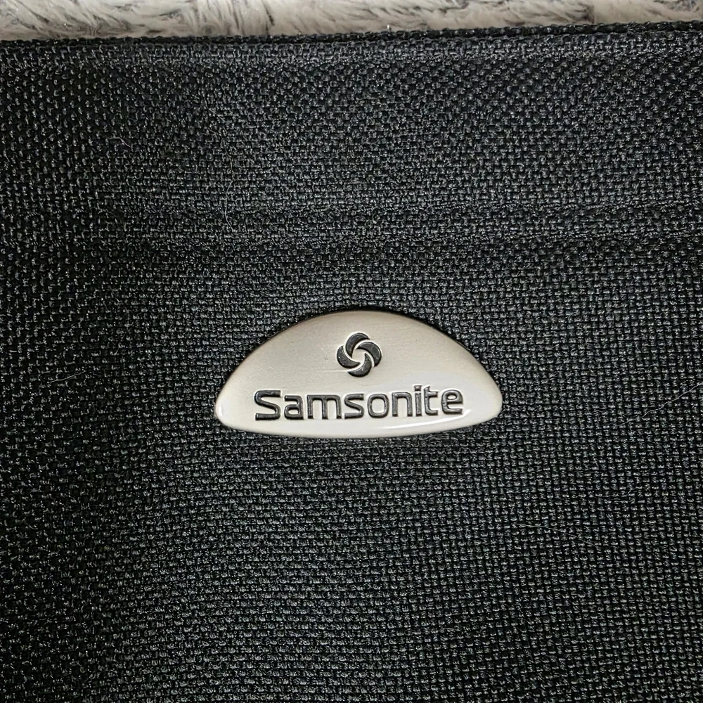 Samsonite Laptop Tote Bag, 18 Inches, with Organizer Pockets Inside